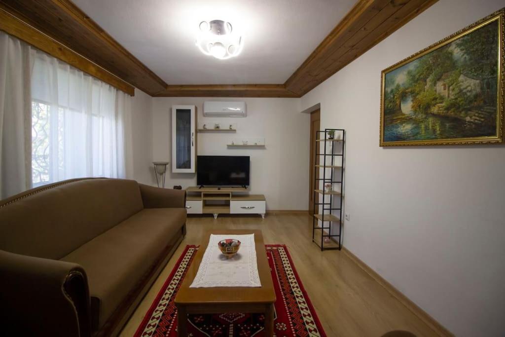 Emblematic House 3 Apartment Gjirokaster Exterior photo